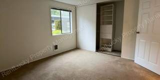 Cozy Kirkland Condo! 1 Bed, 1 Bath w/ Updated Kitchen and Additional Parking! Gallery 16