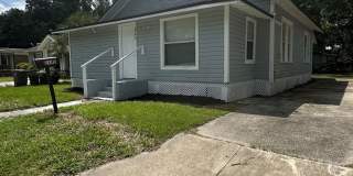 Renovated 3 bed 2 bath! Renovated 3 bed 2 bath! Gallery 1