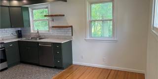 18 Briggs Avenue Gallery 7