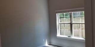 2367 Houston Street Gallery 8