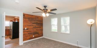 1014 Douglas Avenue Gallery 22