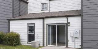 1447 E Oakwood Lane Gallery 23