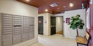The Metropolitan at Larchmont Village Gallery 25