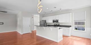 Modern & Spacious 2BR Townhouse in Myrtle Beach Gallery 13
