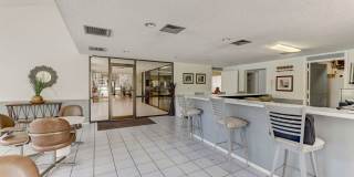 Bright & Spacious 1BR Retreat Near Beaches & Shopping Gallery 29