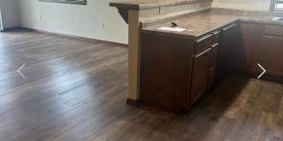 2 Bedroom, 2 Bathroom Lower Available Gallery 6