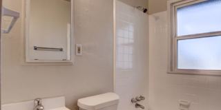 3 Bed | 1 Bath Gallery 16