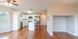 PRIME CORNER UNIT WITH CENTRAL AC!!! 3BR, 2.5BA WITH 2-CAR GARAGE Gallery 7