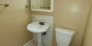 2759 College Blvd- 1/2 OFF 1ST MONTH! Extra Parking, Sun Room, Garage, Fireplace Gallery 10