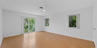 1627 NE 7th Street Gallery 26
