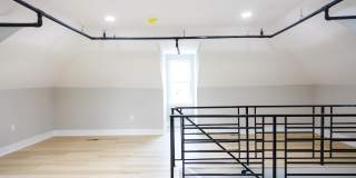 1201 LINDLEY Avenue Gallery 5