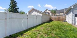 144 Bellevue St Gallery 20