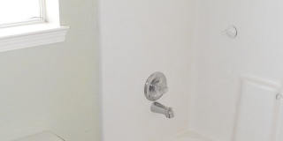 Northeast El Paso 3 Bed/2 Bath with Refrig A/C Gallery 15