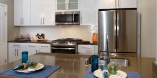 Avalon Santa Monica on Main Gallery 10