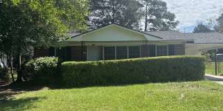 4322 Fairfax Drive Gallery 1