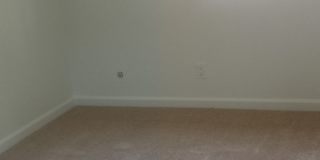 Adorable Upgraded Condo Near Downtown Gallery 6