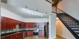 Cool and modern urban loft in Uptown Charlotte! Gallery 5