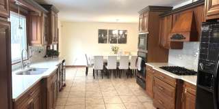 1902 Westfield Street Gallery 11