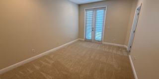 ORLANDO: 3 Bed/2.5 bath, 2 Story Townhome in Golden Heights! Gallery 8