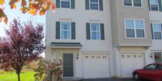 3 bedroom Townhome in Amberleigh HOA Gallery 1