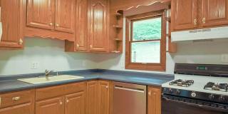 nice renovated 4 Bed 3 Bath Gallery 51