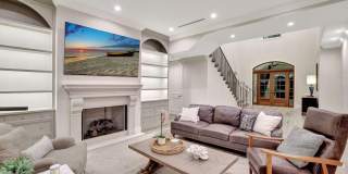 2425 Delmar Place Gallery 3