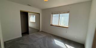 2 Bed/2 Bath Apartment Located Near OSU/COCC Campus - Attached Garage Gallery 18