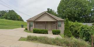 1217 N Stephens Avenue Gallery 1