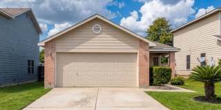 No Carpet! Charming 3-Bedroom Home in Bulverde Village Gallery 1