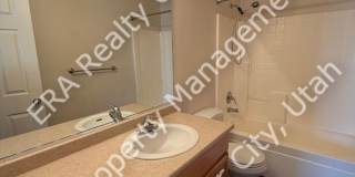 3 bed 2 bath - Twin Home Gallery 9
