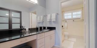 13335 Bedford Mews Court Gallery 12