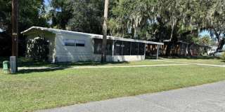 1208 Lee Street Gallery 1