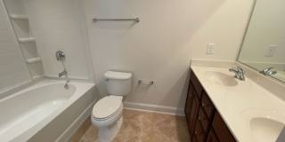 Townhouse / Burlington Gallery 14