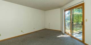 525 Henderson Crossing - Half Off Admin Fees & $350 Gift Card! Gallery 11