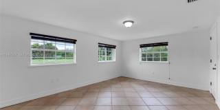 9840 SW 60th St Gallery 24