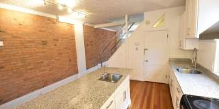 2 bedroom, 2.5 bathroom brick townhouse Gallery 16
