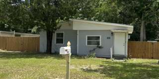 3827 Eve Drive West Gallery 1