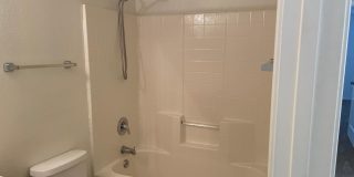 6831 S 33RD Drive Gallery 10