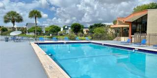 8897 Fontainebleau Blvd Gallery 17