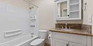 Large spacious 2 Bedroom in UTC Gallery 22