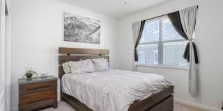 Like new gorgeous ground level Condo with Detached Garage and open floor plan. Gallery 8