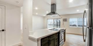 1333 N Martel Avenue Gallery 4