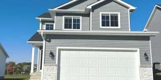 "Welcome Home: Embrace Comfort, Convenience, and Community in This Vibrant 3-Bedroom Haven" Gallery 1