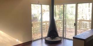 One of a Kind Home in the Heart of Auburn – Perfect for Living & Entertaining! Gallery 13