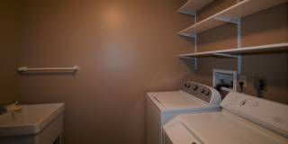 Townhome - 2 bedrooms, 1 bathroom & 1 car garage - NO A/C! NO PETS ALLOWED! Gallery 20