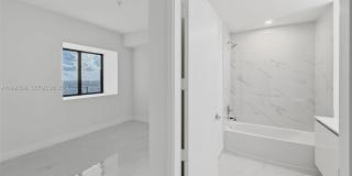 711 NE 23 TERRACE Gallery 33