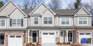 3/2.5 Townhome Close to Southpoint w/ Garage! Gallery 4