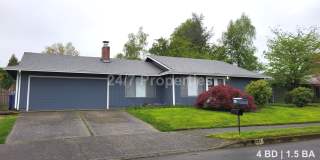 Comfortable 4 BD | 1.5 BA Home w/ Large Yard - Gresham Gallery 1