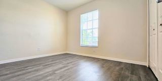 Cozy 2-bedroms, 2-baths in Prime Location Gallery 12