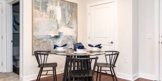 Verde at Howard Square West Gallery 6